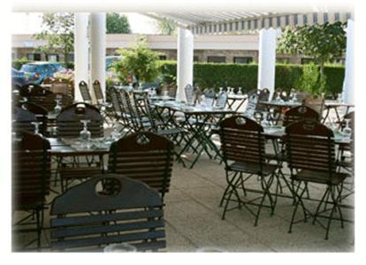 Hotel Les Colonnes Strasbourg Zenith Eckbolsheim Zewnętrze zdjęcie